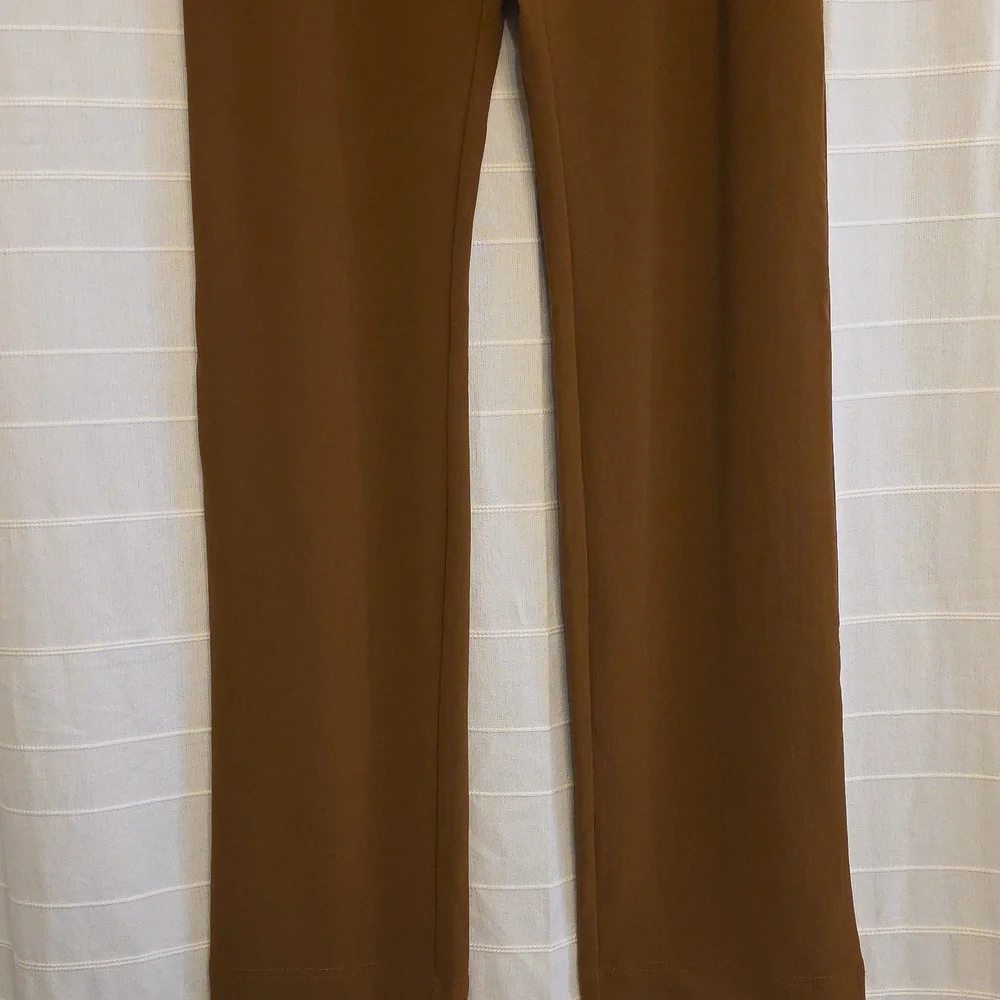 Boston Proper Brown Stretchy Travelers Pants. Size Medium/Large. - Picture 4 of 6